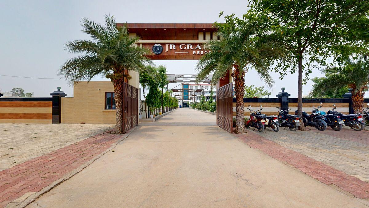 JR Grand Resort